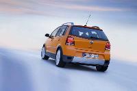 VW CrossPolo: 32 mm mehr Bodenfreiheit für den Feldweg @ AUTOmativ